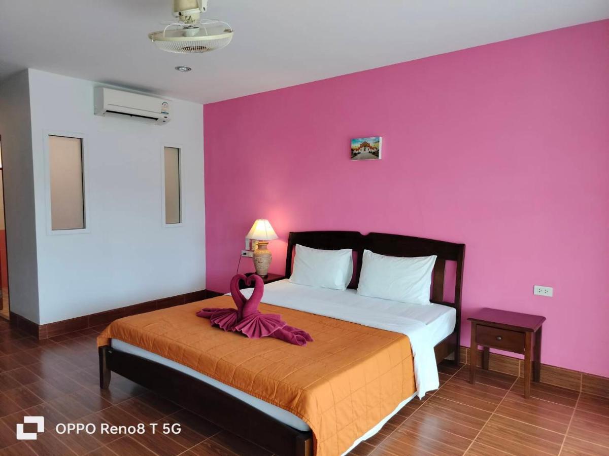 D.R. Lanta Bay Resort Ko Lanta Esterno foto