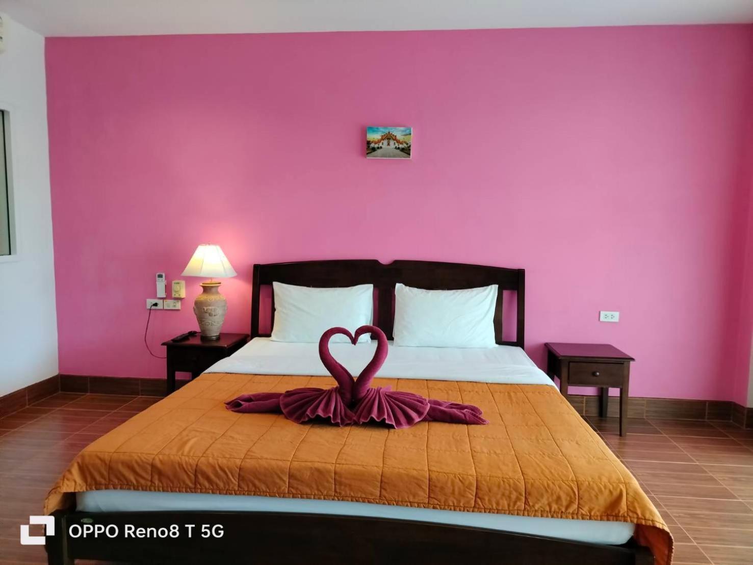 D.R. Lanta Bay Resort Ko Lanta Esterno foto