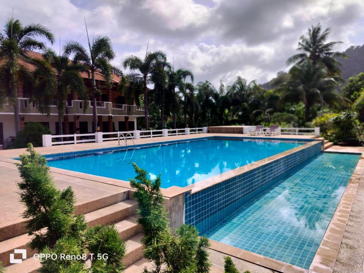D.R. Lanta Bay Resort Ko Lanta Esterno foto