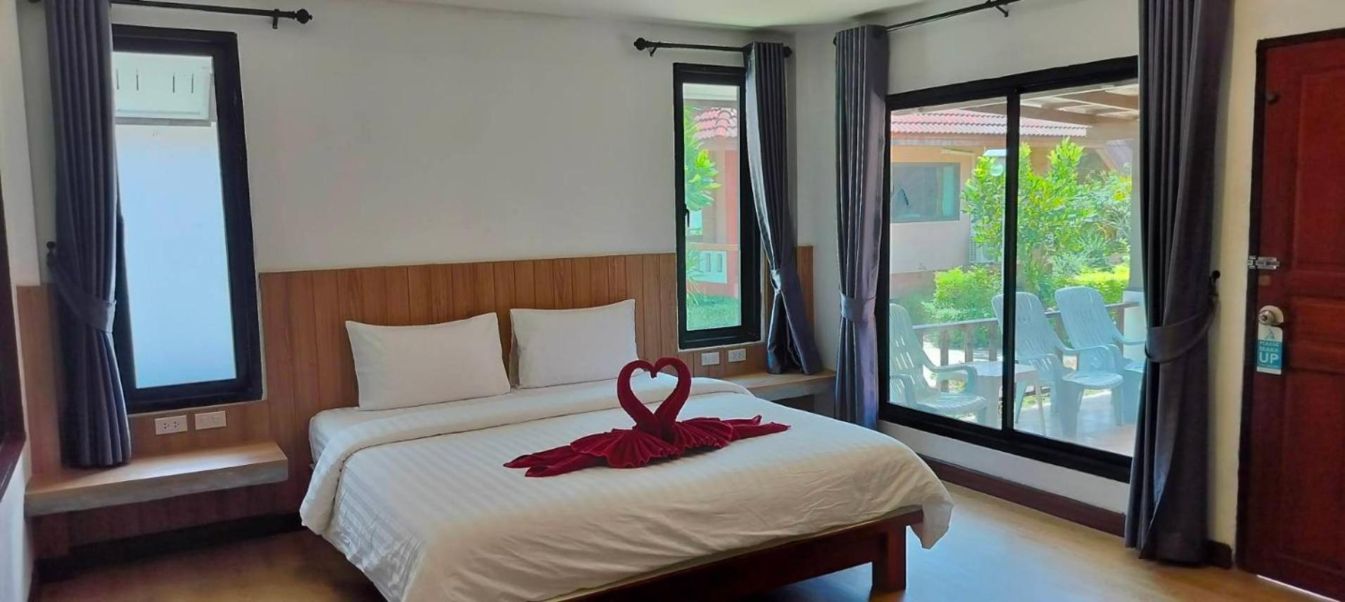 D.R. Lanta Bay Resort Ko Lanta Esterno foto