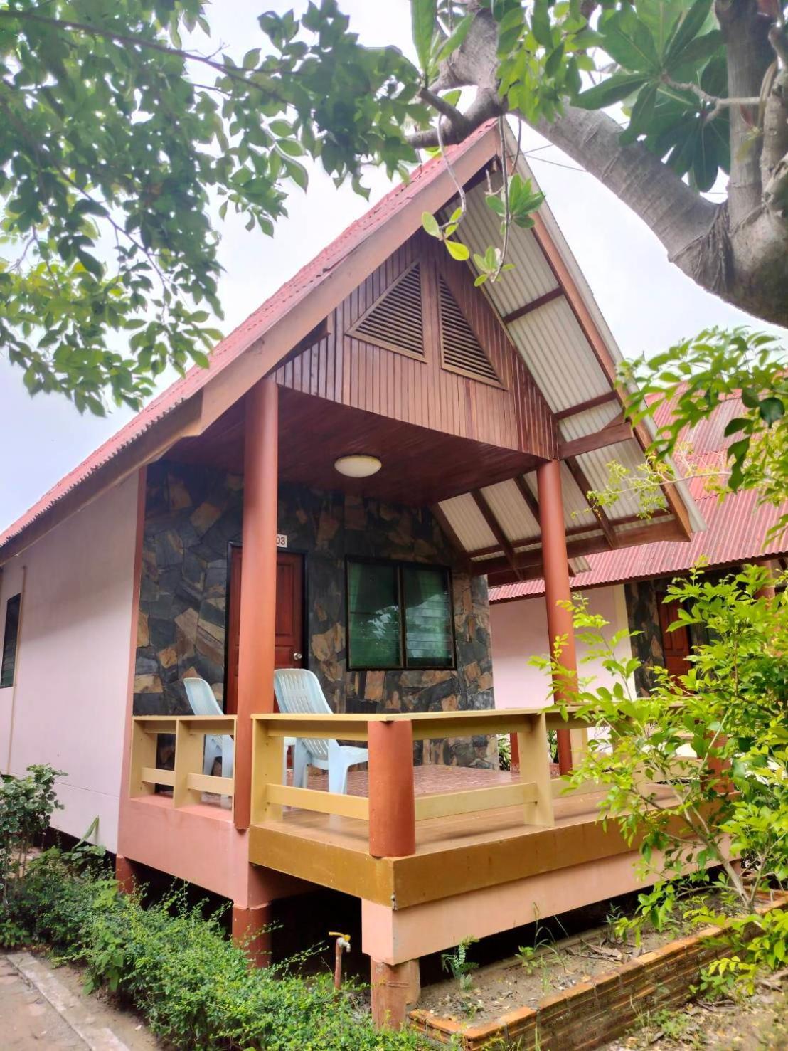 D.R. Lanta Bay Resort Ko Lanta Esterno foto